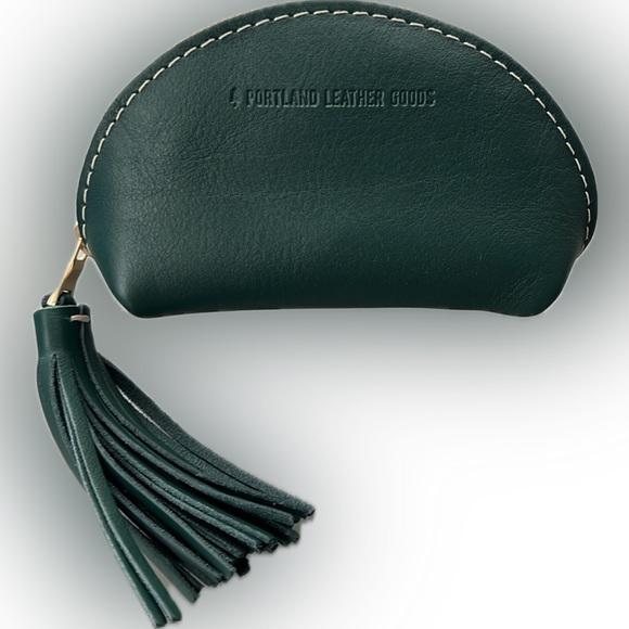 🦚Nearly New Taco Tassel Pouch by PLG Portland Leather Goods in Peacock Green - Picture 3 of 17